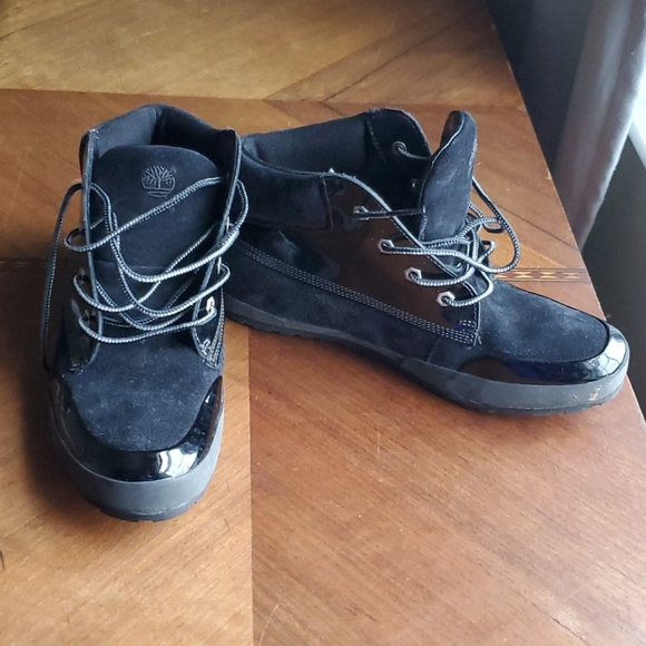 EUC Timberland ankle boots 6.5 - Picture 2 of 4